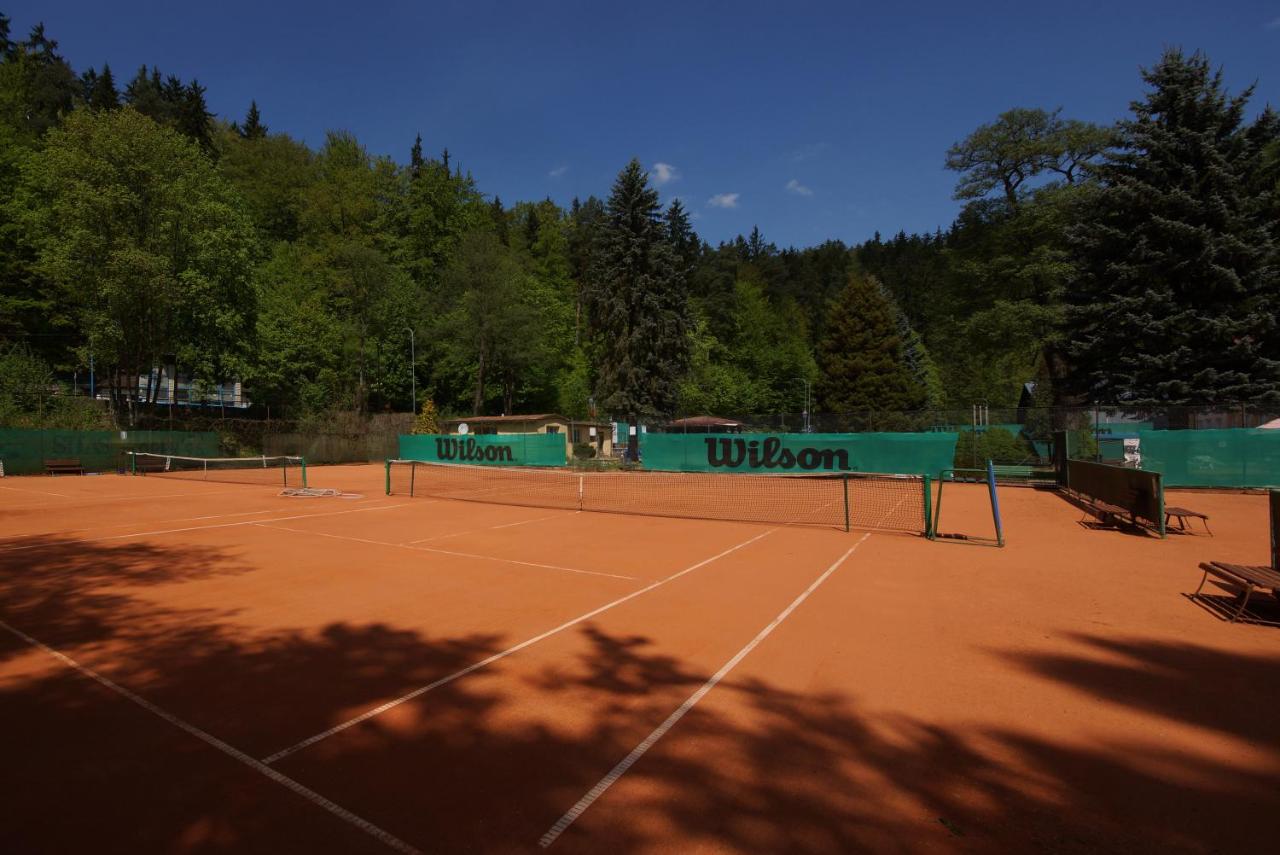 sportovní seznamka karlovy vary